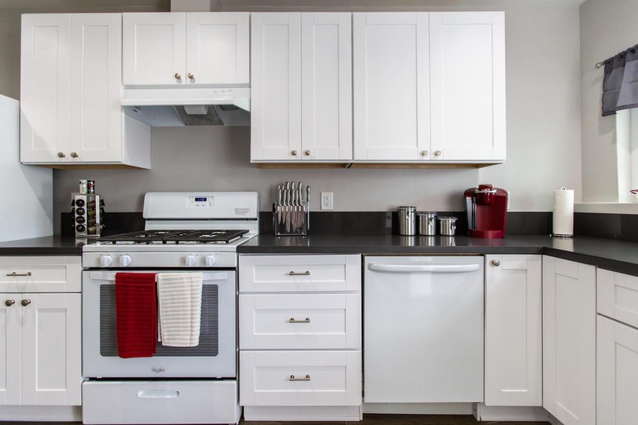 Long Beach Duplex King Bed Pet Friendly Nurses Surgeon Business Travelers Near St Marys Medical Center & Downtown Eksteriør billede